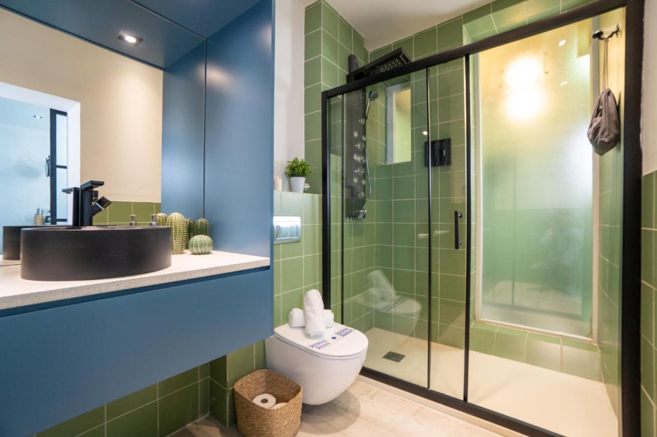 Cozy Apartment Puerta Del Sol & Private Patio マドリード エクステリア 写真