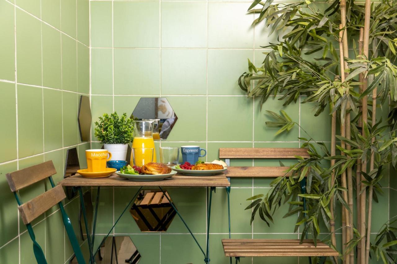 Cozy Apartment Puerta Del Sol & Private Patio マドリード エクステリア 写真