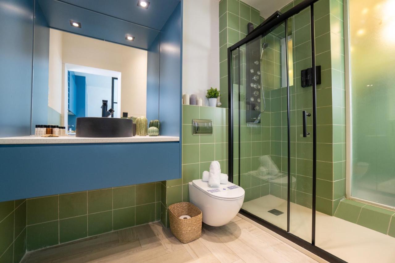 Cozy Apartment Puerta Del Sol & Private Patio マドリード エクステリア 写真