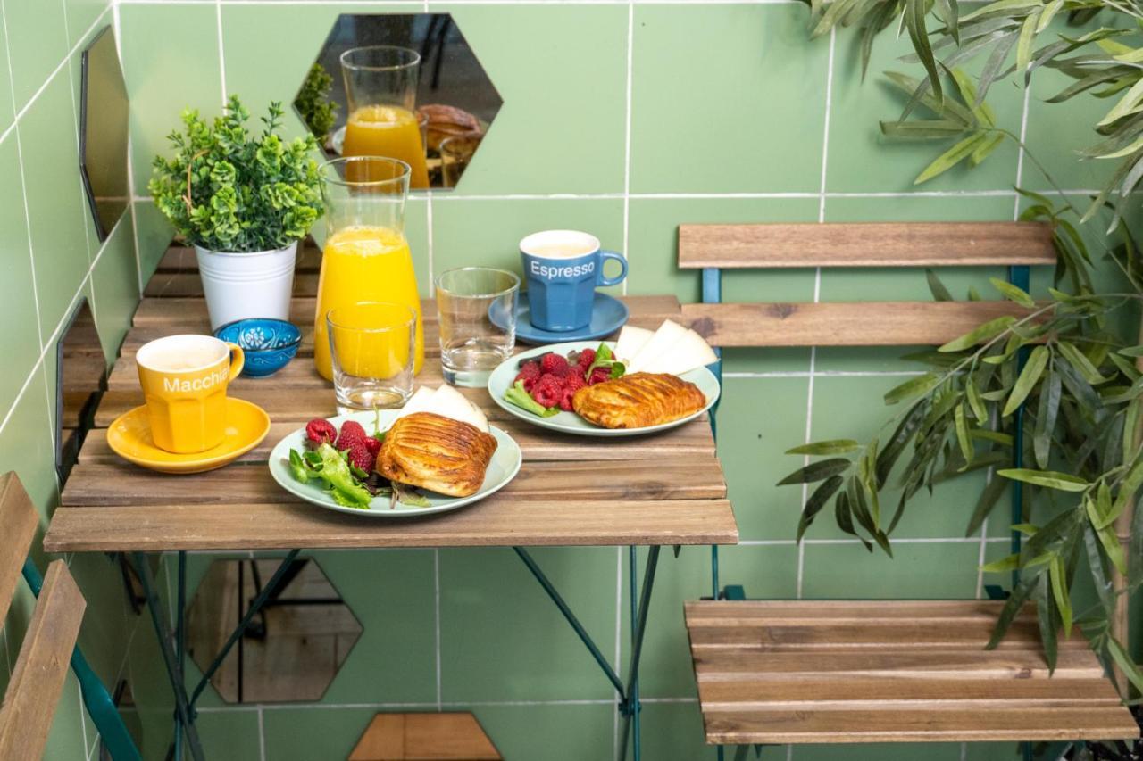 Cozy Apartment Puerta Del Sol & Private Patio マドリード エクステリア 写真