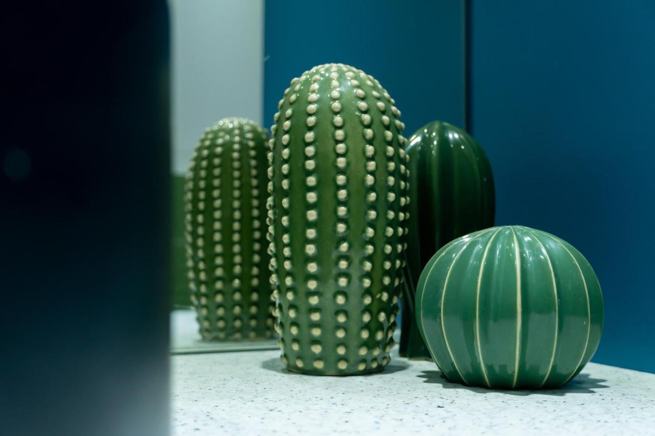 Cozy Apartment Puerta Del Sol & Private Patio マドリード エクステリア 写真